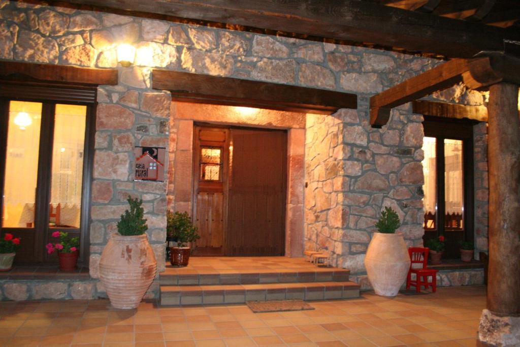 Hotel Los Arrenes De Tarancueña מראה חיצוני תמונה