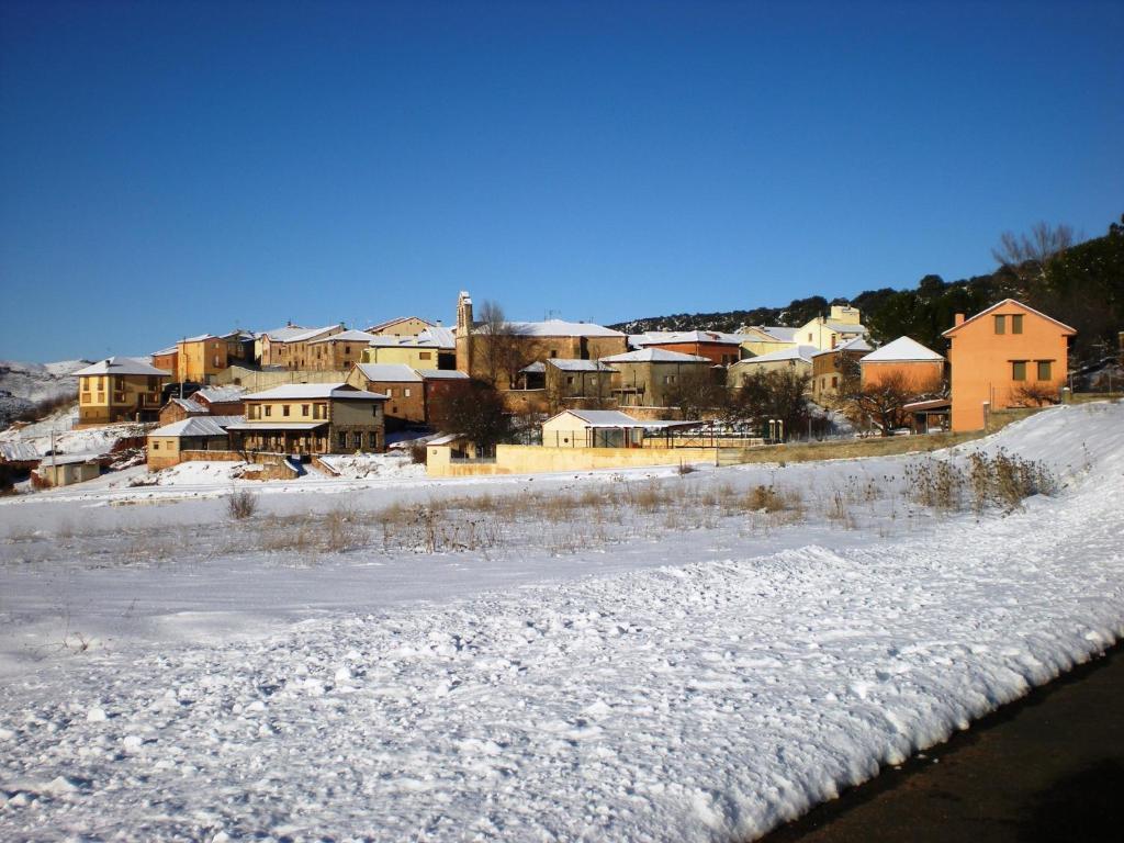 Hotel Los Arrenes De Tarancueña מראה חיצוני תמונה