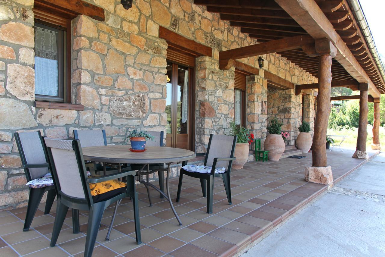 Hotel Los Arrenes De Tarancueña מראה חיצוני תמונה